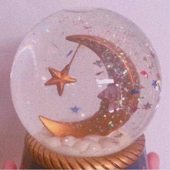 Mood - Picture 5 of 13